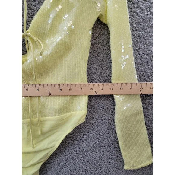 Bardot Verona Sequined Bodysuit Top Women's 6 Canary Yellow Long Sleeve Snap - Picture 7 of 15